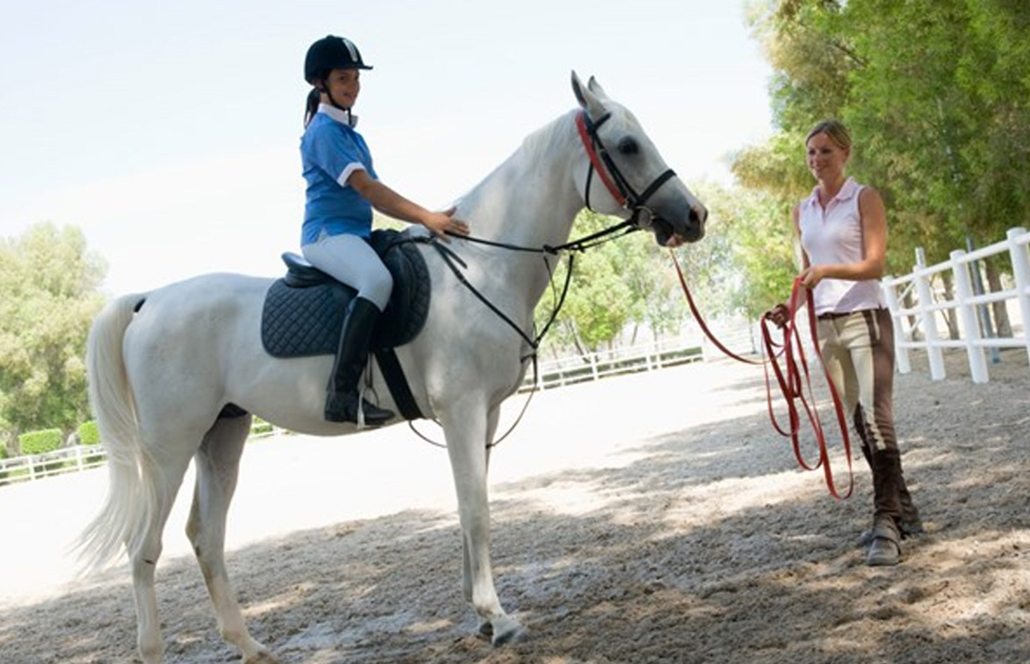 Από 15€ για μαθήματα ιππασίας ή βόλτα με άλογο στο δάσος, για μικρούς και μεγάλους, στον ''Όμιλο Ιππικής Αντοχής'' στην Αυλώνα
