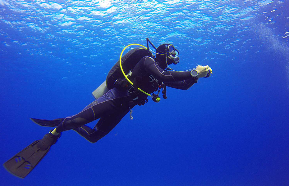 59,9€ από 99€ για Κατάδυση Γνωριμίας Scuba Diving 2 ατόμων, με Εξοπλισμό & Φωτογράφιση, Σνακ & Πιστοποίηση από την Καταδυτική Σχολή 